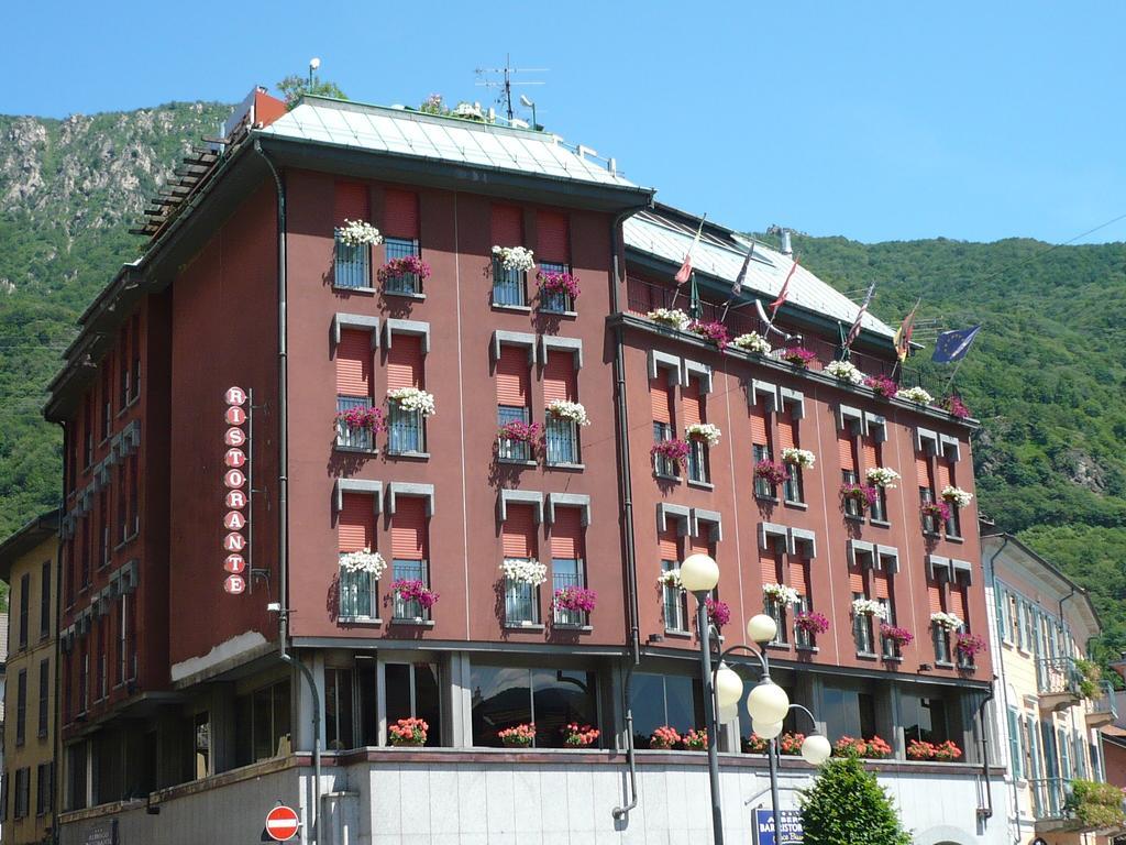 Hotel Croce Bianca 3*